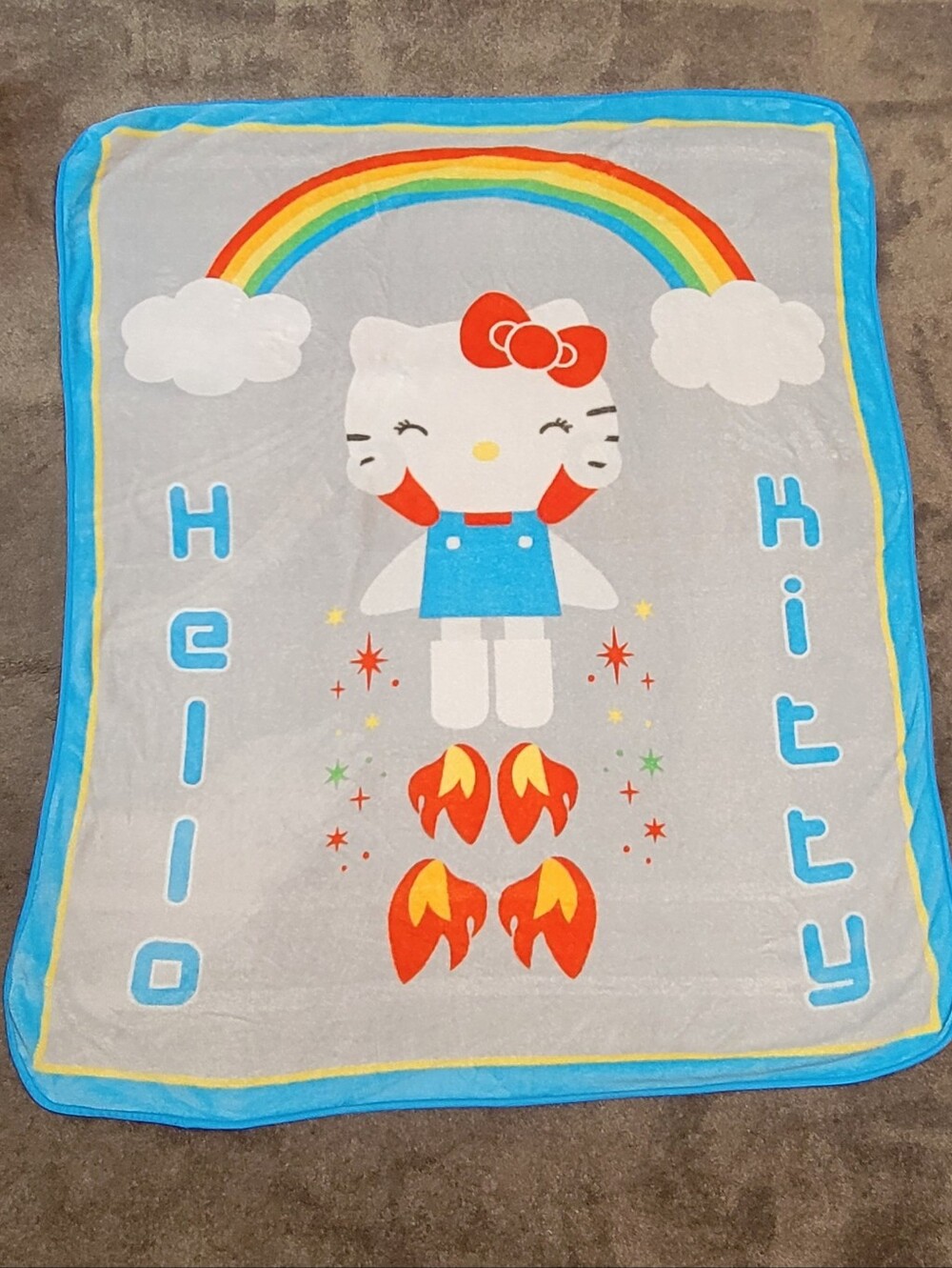 RARE 2007 Hello Kitty Rocket robot Rainbow Fleece Throw Blanket